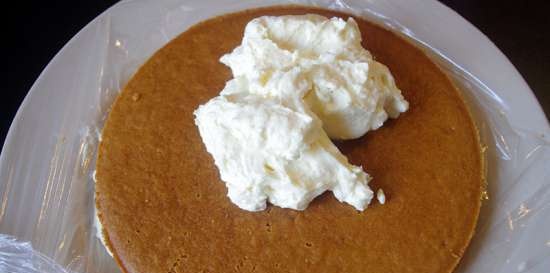 Karamellhonningkake med hvit sjokolade og mascarpone