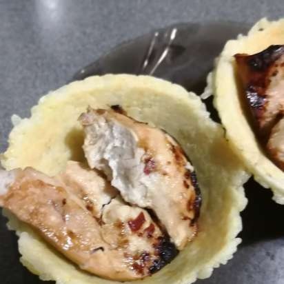 Ris tartlets (First tartlet maker) med kylling, tartarsaus og ost