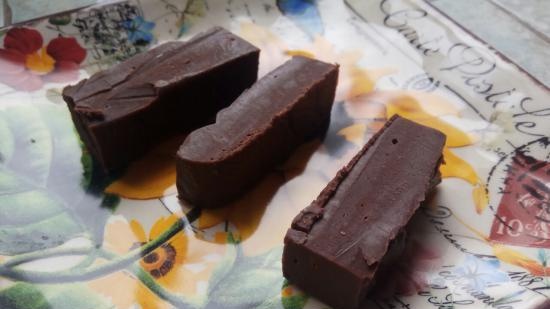 Chocolate fudge từ sữa đặc đun sôi và Nutella