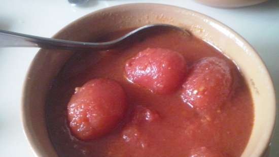 Tomater i tomatsaus