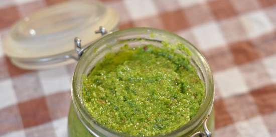 Savvaļas ķiploku pesto