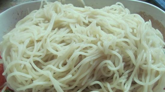 Spageti ar ceptiem tomātiem (liesa)