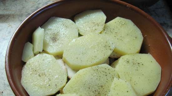 Vegetable casserole with smoked cheese