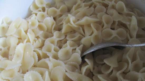 Pasta gryte med erter og mozzarella