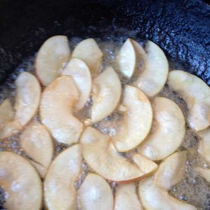 Dutch Baby's Apple Pancake