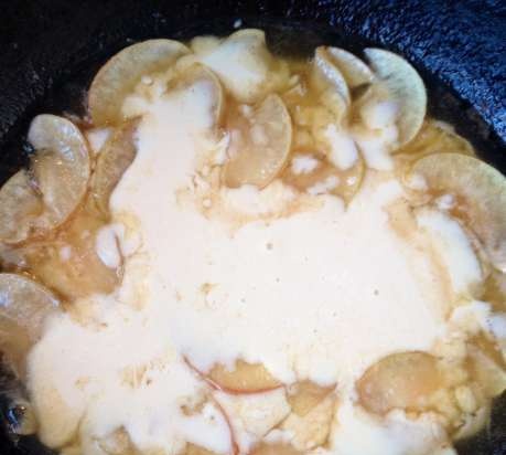 Dutch Baby's Apple Pancake