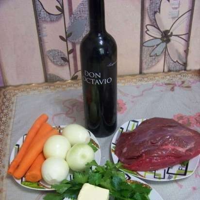 Boeuf bourguignon (Boeuf Bourguignon) ברוב-קוק פולאריס 0517