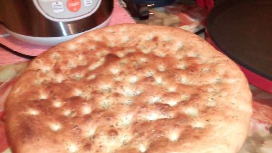 Focaccia ar ķiplokiem un dillēm