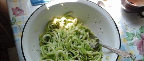 Spiralhakker (skiver, spiralizer) for kutting av grønnsaker og frukt