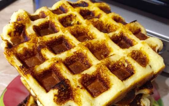 Biezpiena vafeles vafeļu gludeklī GF-020 Waffle Pro