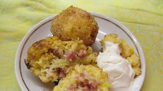 Polenta Croquette fylt med purre og skinke