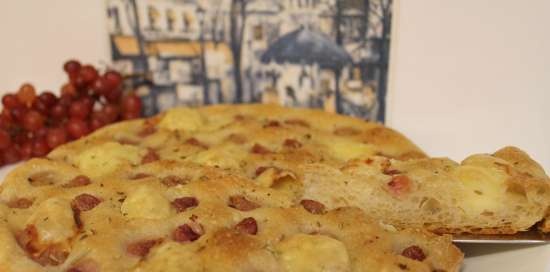 Focaccia với nho và mozzarella với men lỏng