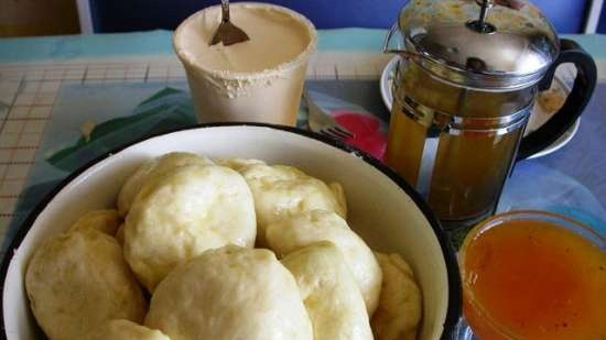 Dampede dumplings med kirsebær