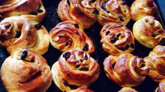 Chelsea buns