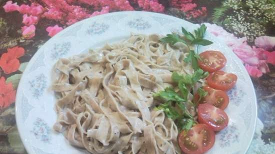 Dough for noodles with herbs and beet juice