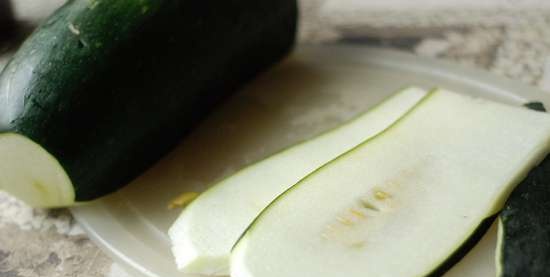 Zucchini lasagna with lentils and tarragon