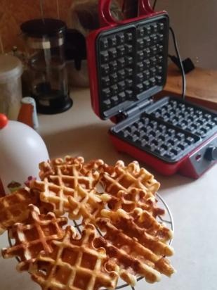 Ostemasse vafler fra I. Lazerson i et vaffeljern Gfgrill GF-020 Waffle Pro