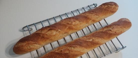 Bánh mì baguettes Sebastian Movier