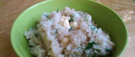 Dinner with rice and minced meat in a rice cooker 1 l