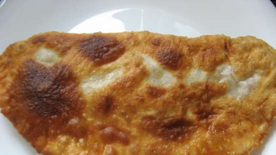 Mājas čebureki (mīkla uz kefīra)