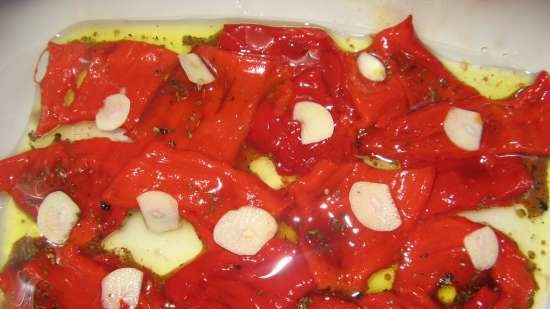 Pickled sweet pepper for sandwiches and garnish