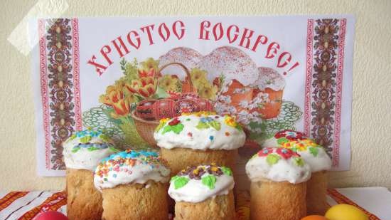 Kulich ar Myasoedovskaya krāsnī (meistarklase)