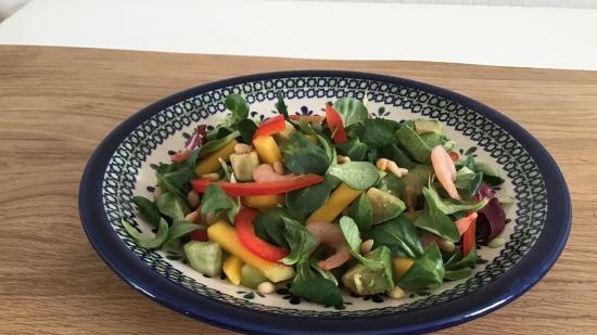 Mango (ananas) salat med honningkalkdressing - grønn fersk gourmet med asiatisk smak