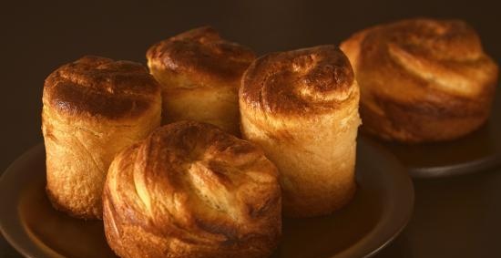 Brioche i oransje olje med patisier