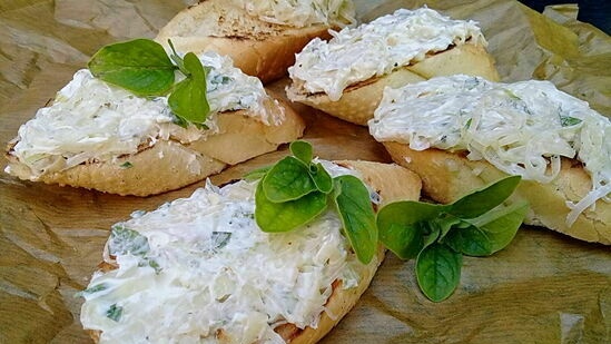 Bruschetta med purre og ostemasse