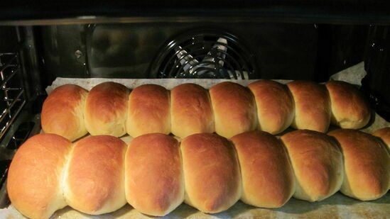 Lenten choux mīkla ar kurkumu