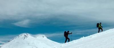 Pa Elbrusa un Karpatu takām