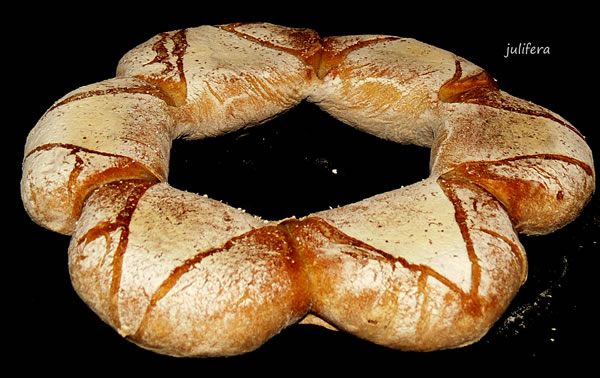 Bread Corona (lớp chính)