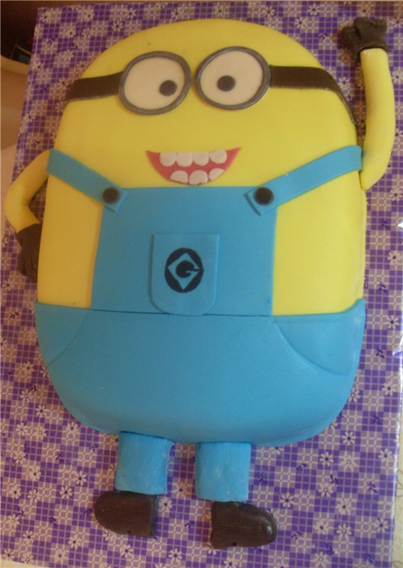 Despicable Me Cakes