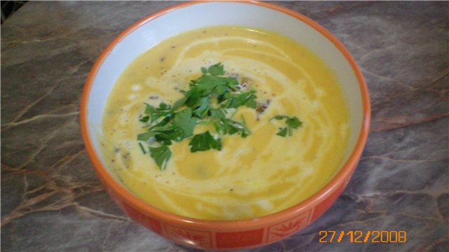 Gresskar-gulrotsuppe