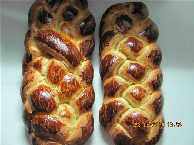 Challah lễ hội (bím tóc)