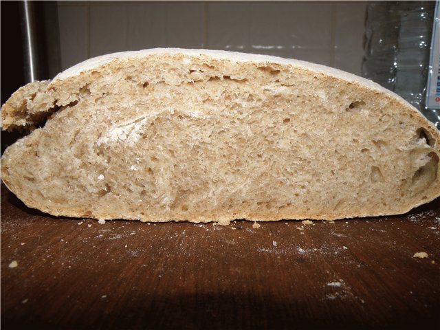 Zemnieciska kviešu maize (Pane Bigio) krāsnī