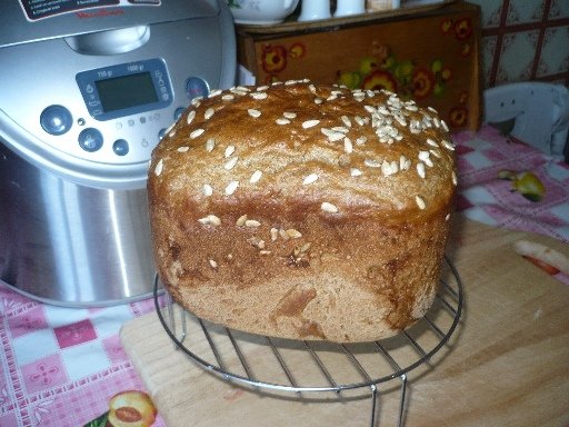 Hvete-rugbrød er vanlig i en brødmaker