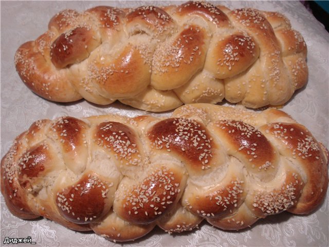 Challah lễ hội (bím tóc)