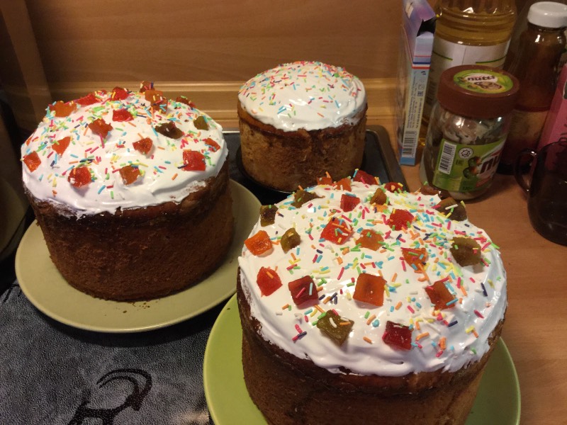 Kulich ar Myasoedovskaya krāsnī (meistarklase)