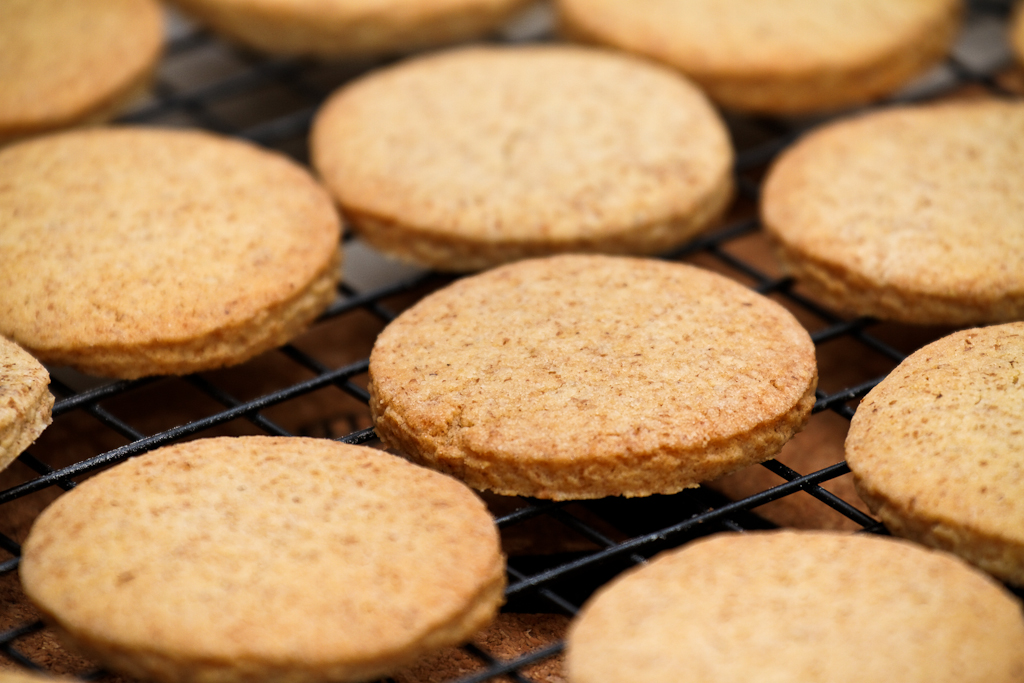 Pilngraudu ruma cepumi (Biscotti Integrali)