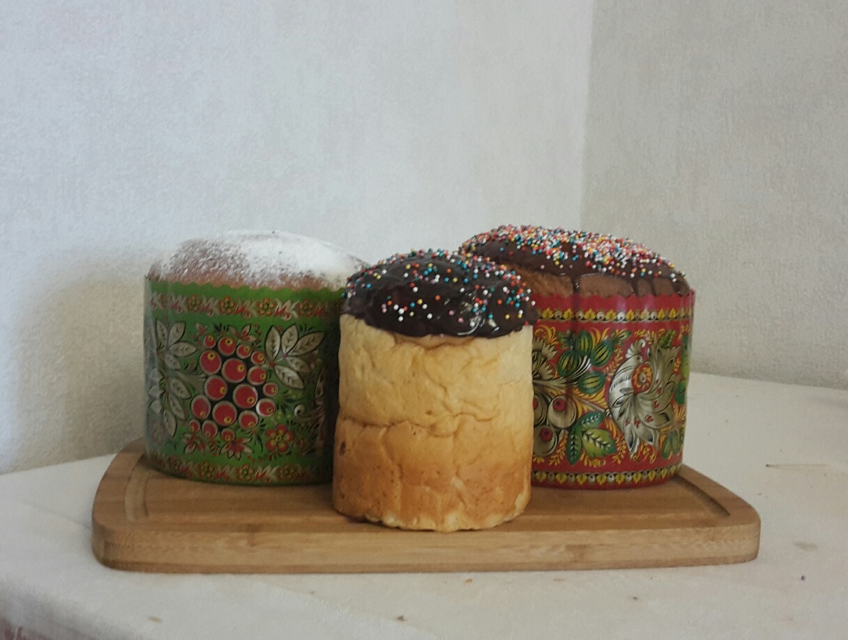 Kulich ar Myasoedovskaya krāsnī (meistarklase)