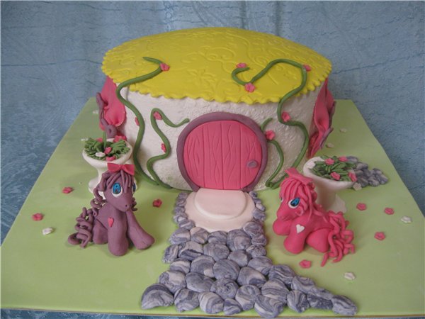 Cartoon Cakes