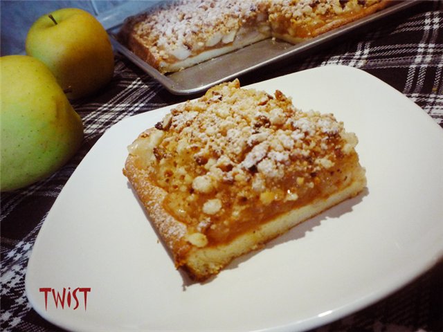 Viennese apple pie