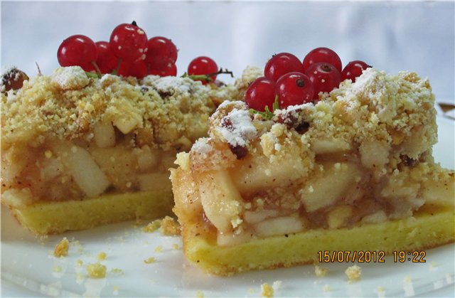 Viennese apple pie