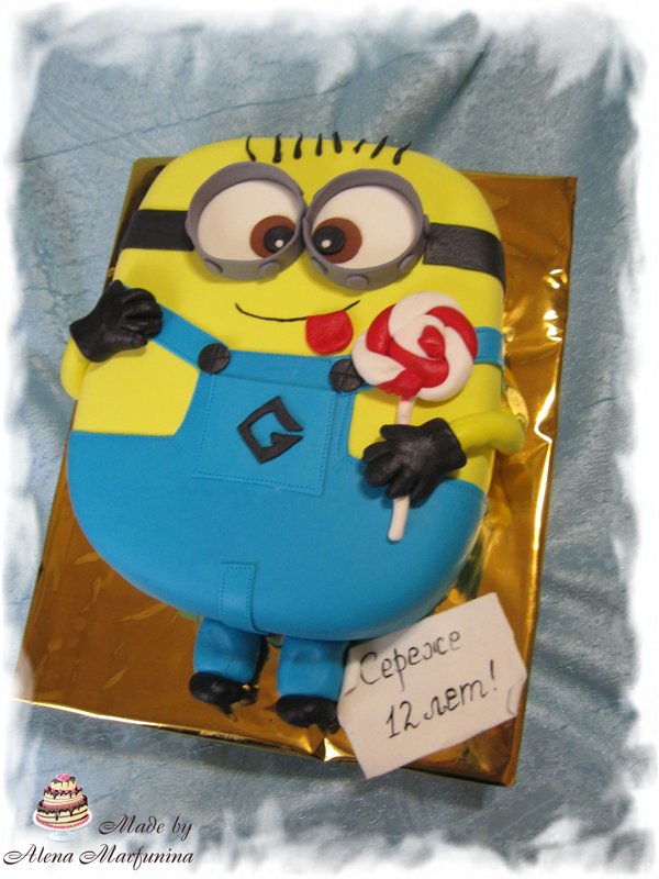 Despicable Me Cakes