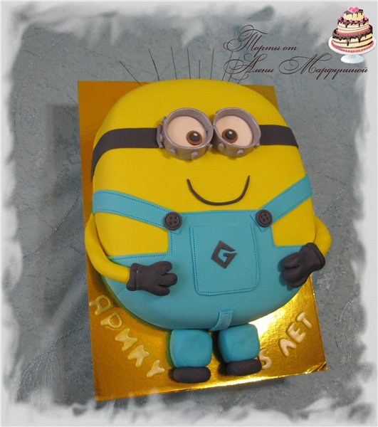 Despicable Me Cakes