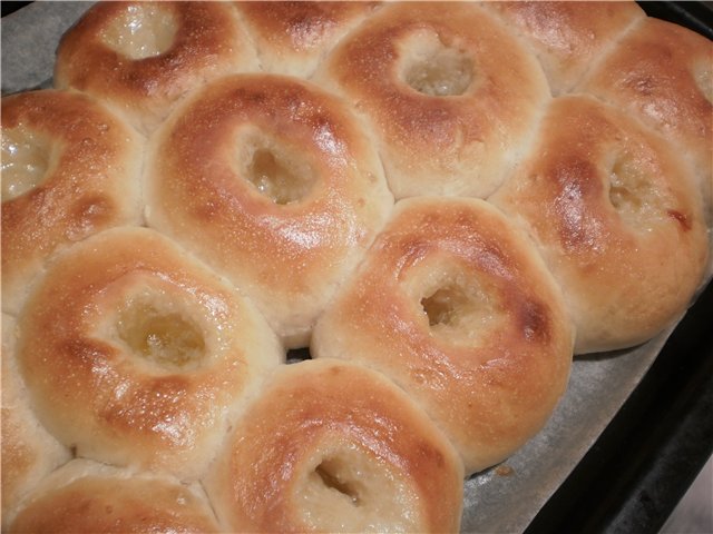 Butter eyes buns