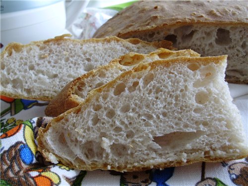 Zemnieciska kviešu maize (Pane Bigio) krāsnī