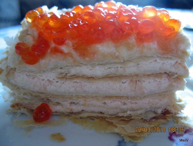 Fisk Napoleon Cake