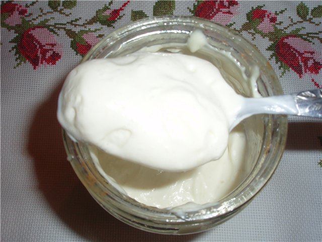 Làm sốt mayonnaise